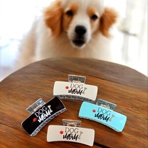 DOG MOM Hair Jaw Clip Blue